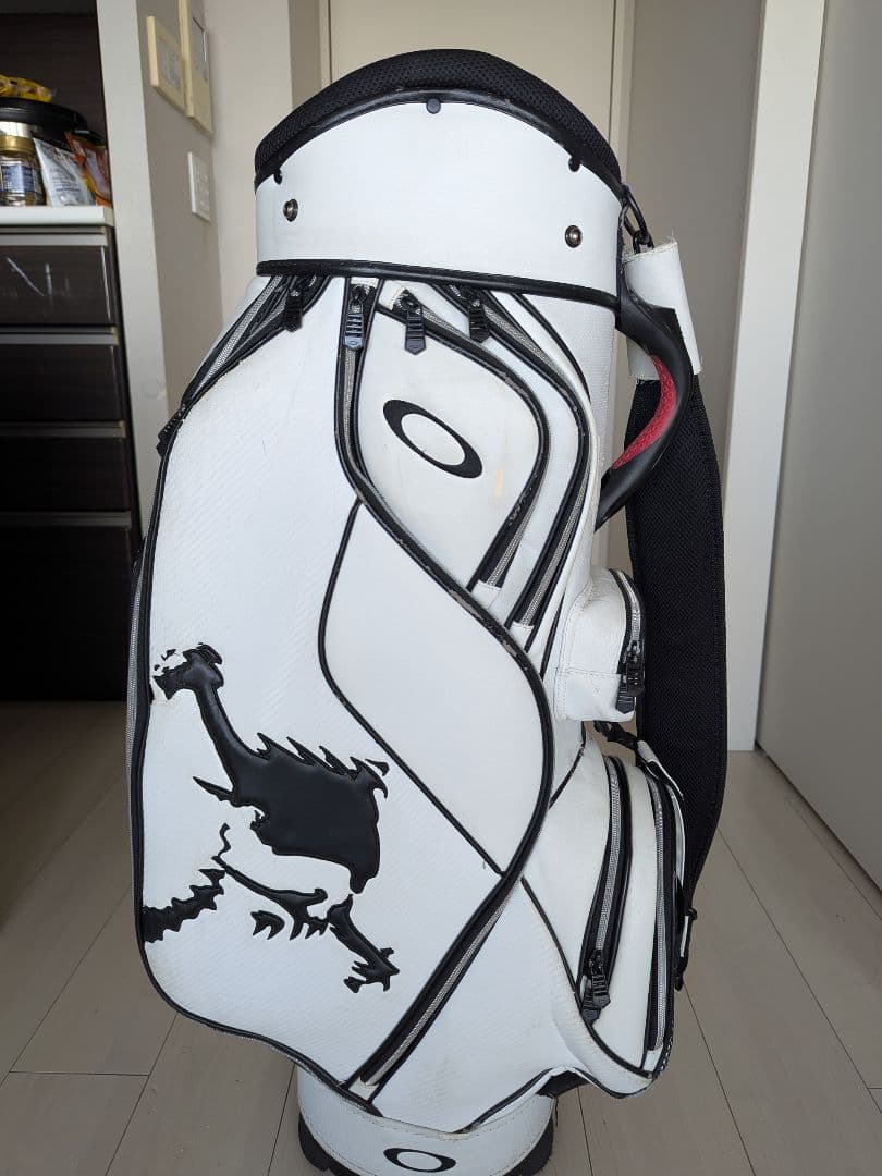 OAKLEY SKULLキャディバッグ