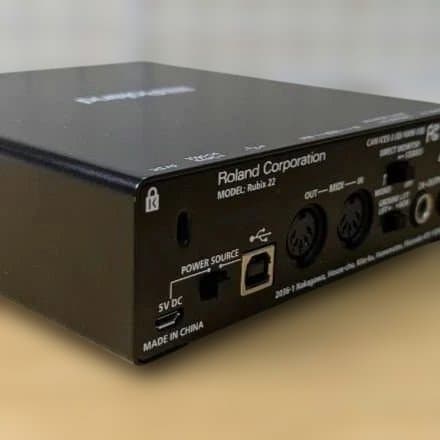 箱、ケーブル付、未使用Roland Rubix 22 オーディオインターフェイス