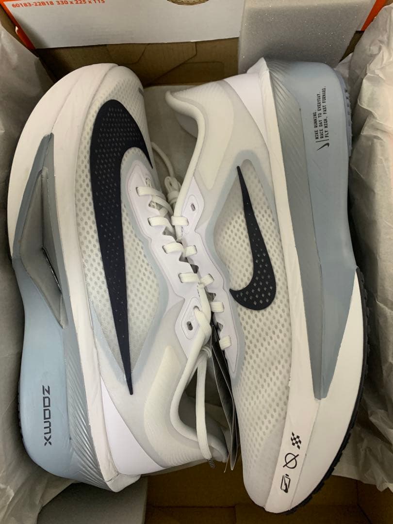 【未使用品】NIKEズームフライ6 27.0cm