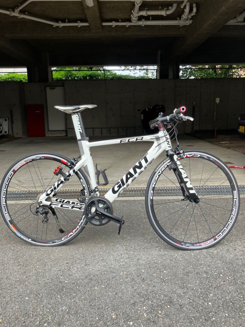 GIANT FCR クロスバイク　M 美品　(引取りき限定)