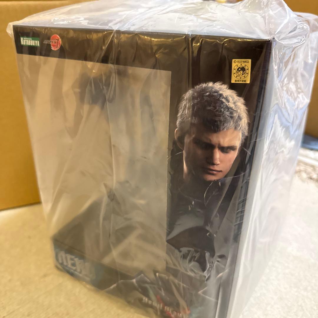 【新品未開封】ARTFX J デビル メイ クライ 5 ネロ 1/8 フィギュア