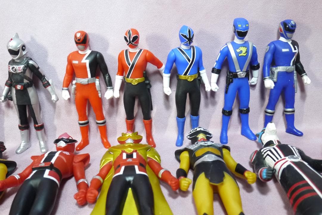 スーパー戦隊シリーズ　ソフビヒーロー　など　67体