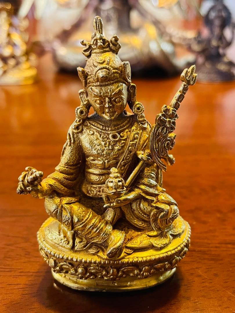 SALE【新品 送料無料】チベット密教の祖　パドマサンバヴァ 開祖 仏像 鍍金