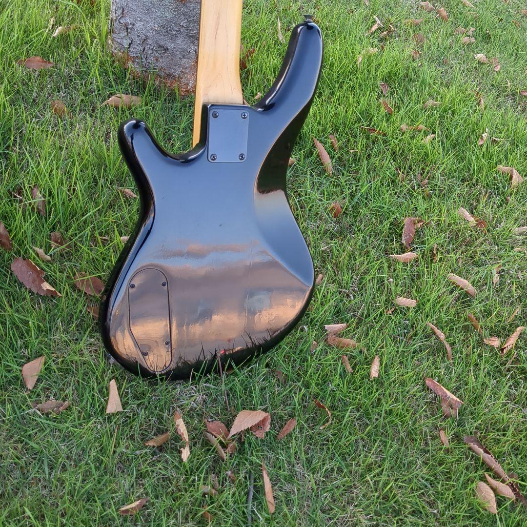 YAMAHAエレキベース タバコサンバースト 演奏良好