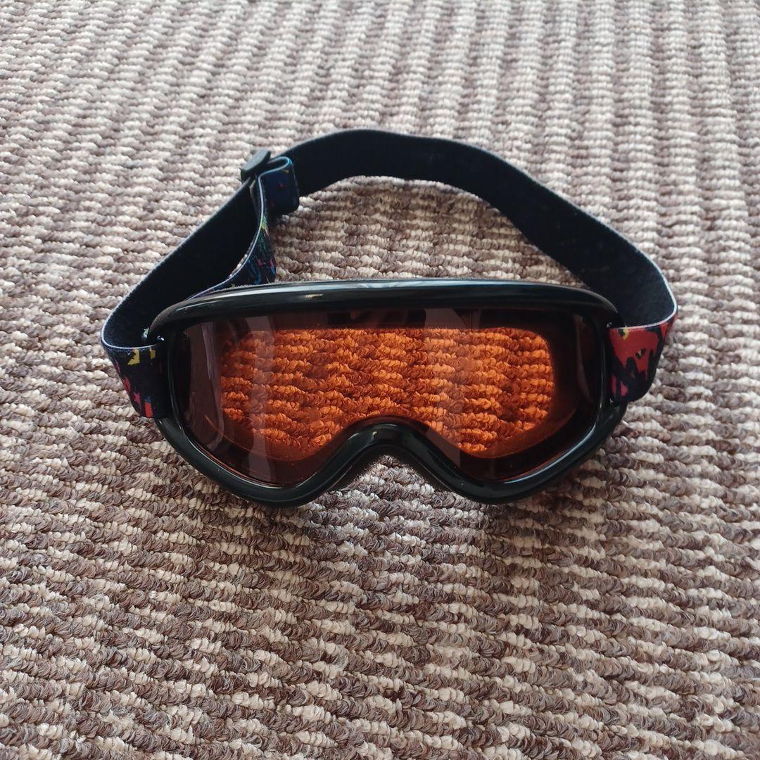 ディズニー　スキーウェア　ヘルメット　ゴーグル　グローブセット