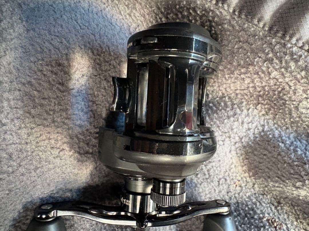 ABUアブガルシアREVO ビーストX40ギヤ比6.4:1