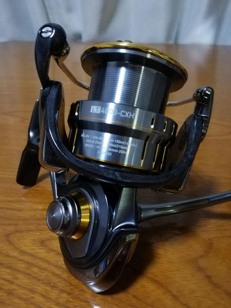 ルビアスエアリティ　LT4000-CXH　新品　未使用　ダイワ　シマノ