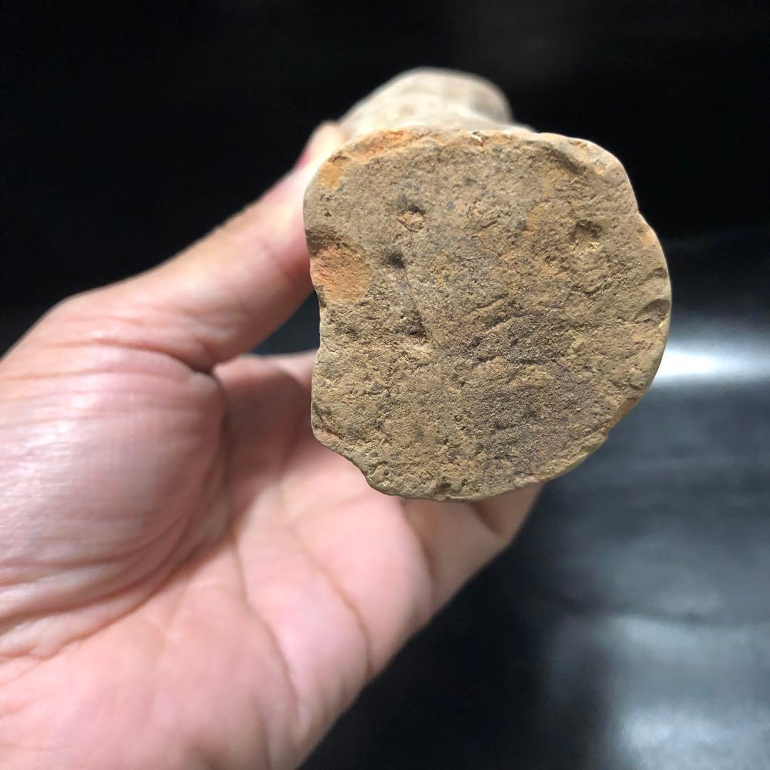 蔵から中国古銭と一緒の箱から出てきた 5体の内の1体　 女の人の中国古美術土器