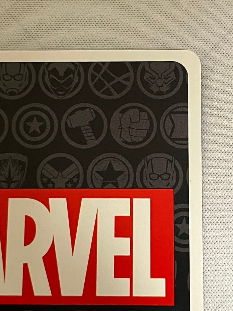 ws ヴァイスシュヴァルツ　セレブヒーローアイアンマン　avgr