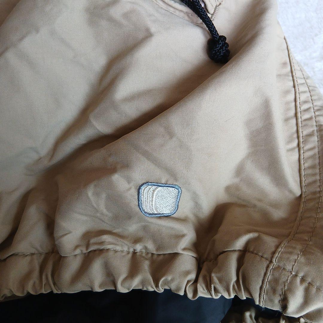 BURTON　スノボウエアToast　鑑賞用とお考えください