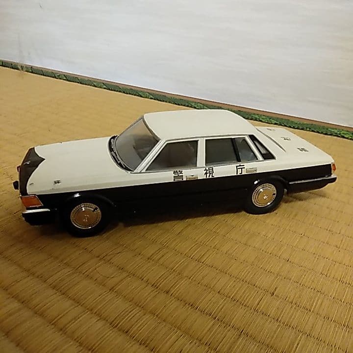 オオタキ　日産セドリック　警視庁仕様