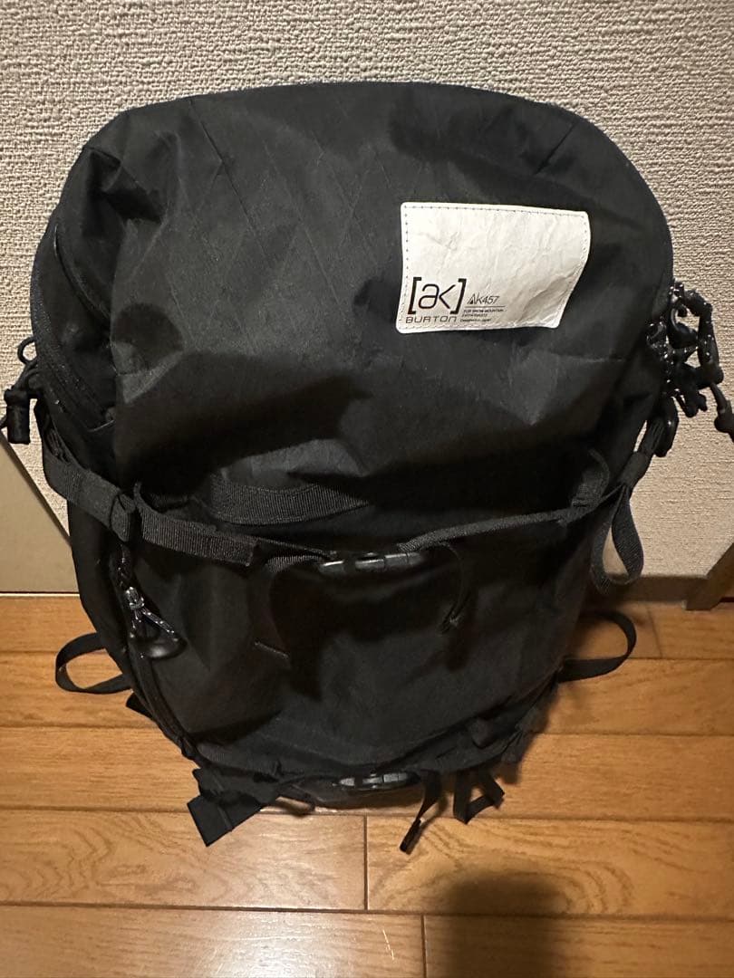 burton ak457 backpack jet 18L 未使用