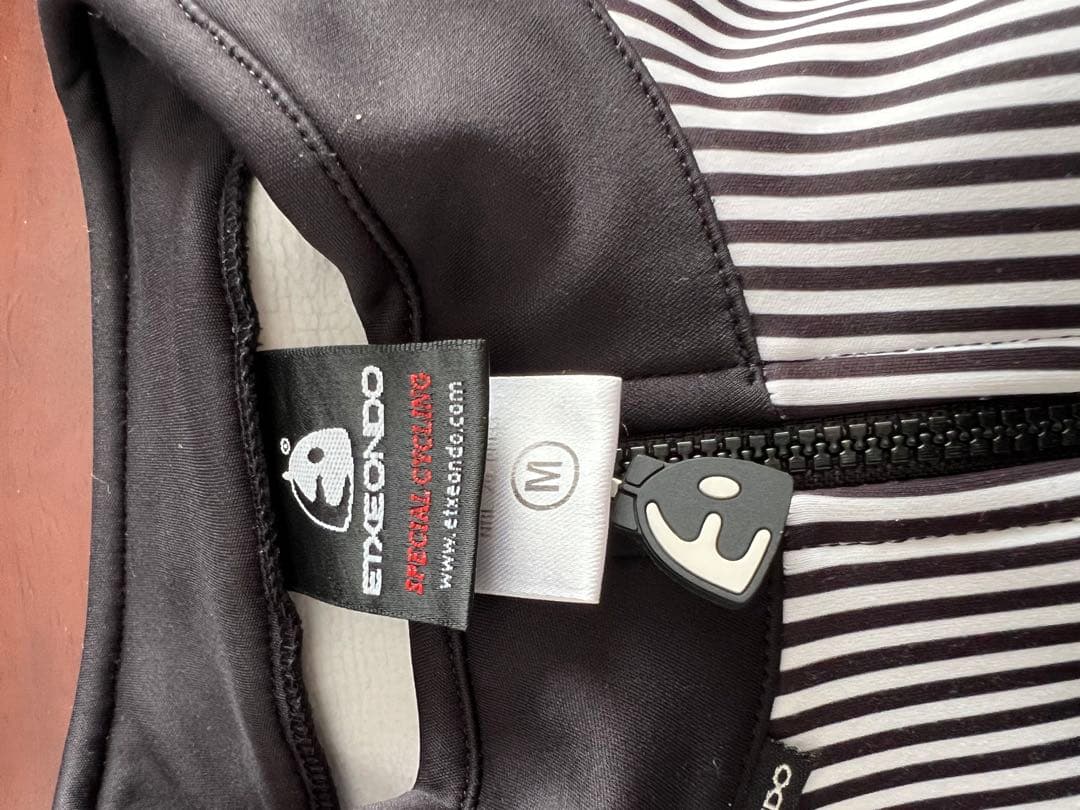 ETXEONDO ウィンドストッパー ブラック サイクルジャケット