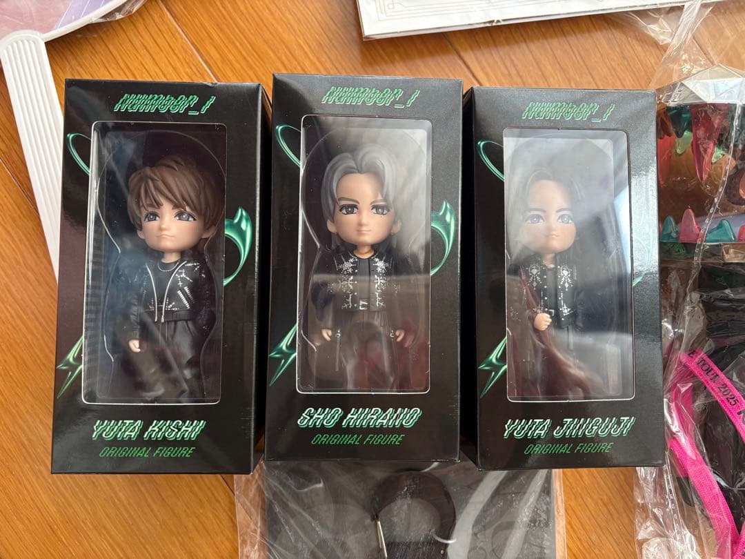 Number_i フィギュア、ペンライト、キーホルダー