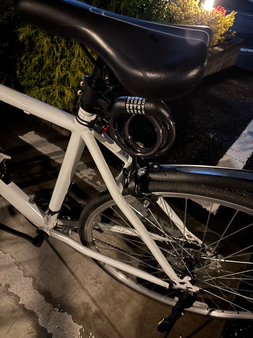 【送料込み！即引渡し！】ホワイト-クロスバイク