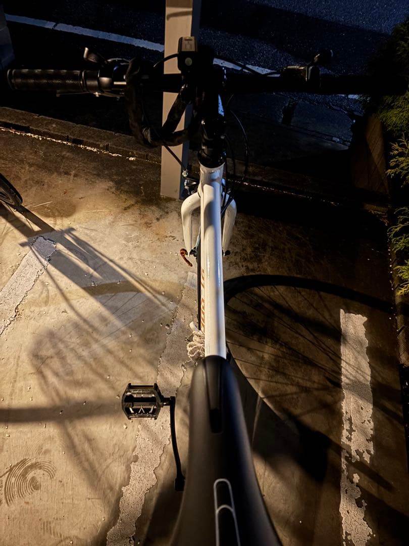 【送料込み！即引渡し！】ホワイト-クロスバイク