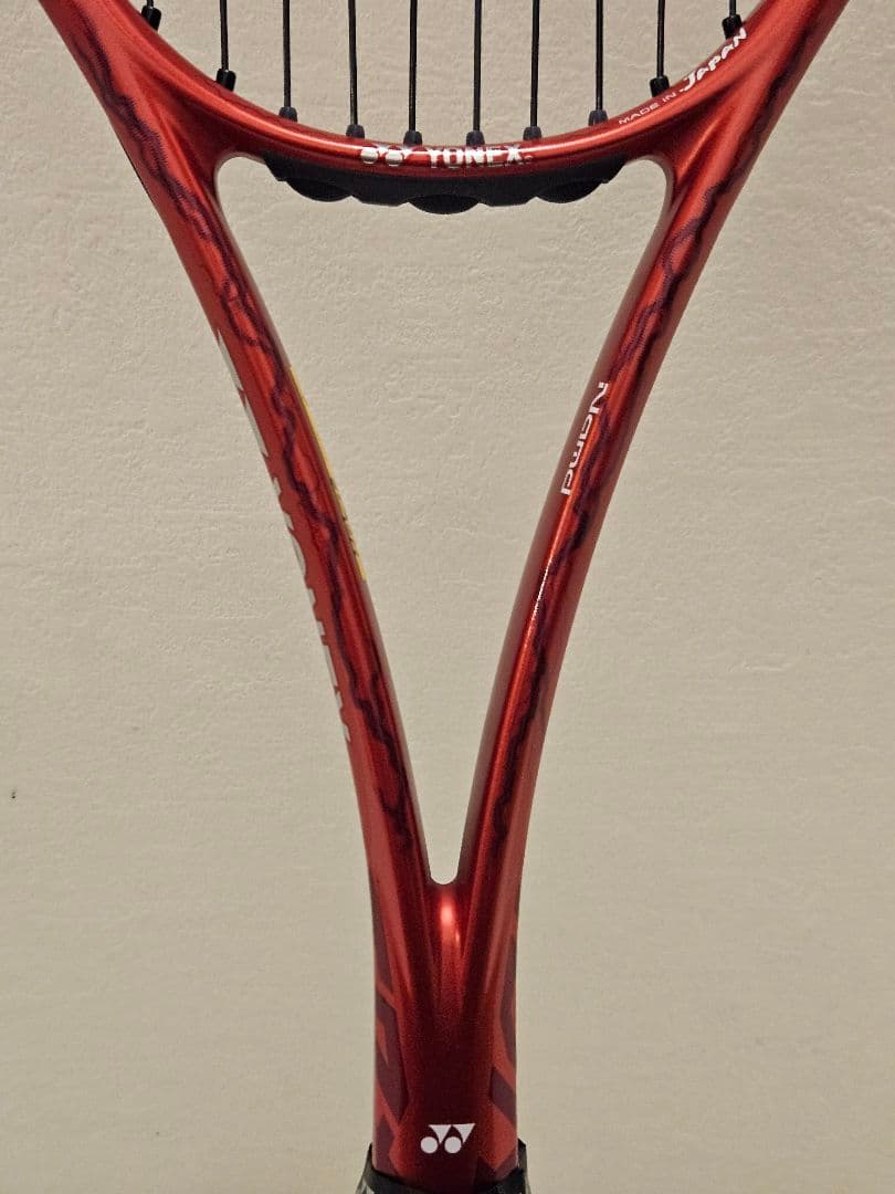 【24時間限定最終】ヨネックス VOLTRAGE ボルトレイジ 7V クレナイ