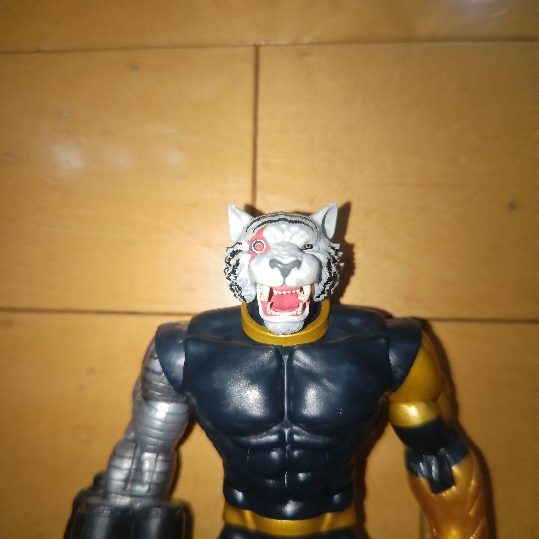 マーベルレジェンド タイタス ビルドフィギュア