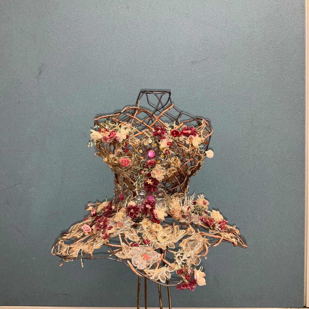 バレエ　アート　バレエチュチュ　ディスプレイ　アイアンオブジェ