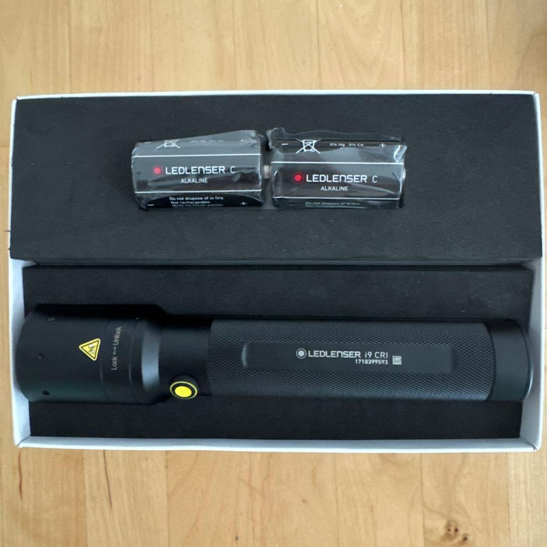 LEDLENSER i9 CRI 懐中電灯