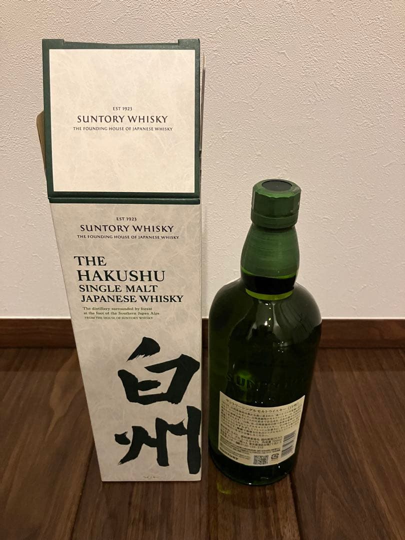 （最終値下げ）（箱付き）サントリー 白州 シングルモルトウイスキー 700ml