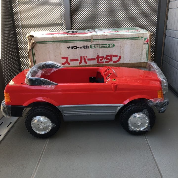 イチコー 電動車　スーパーセダン　未使用