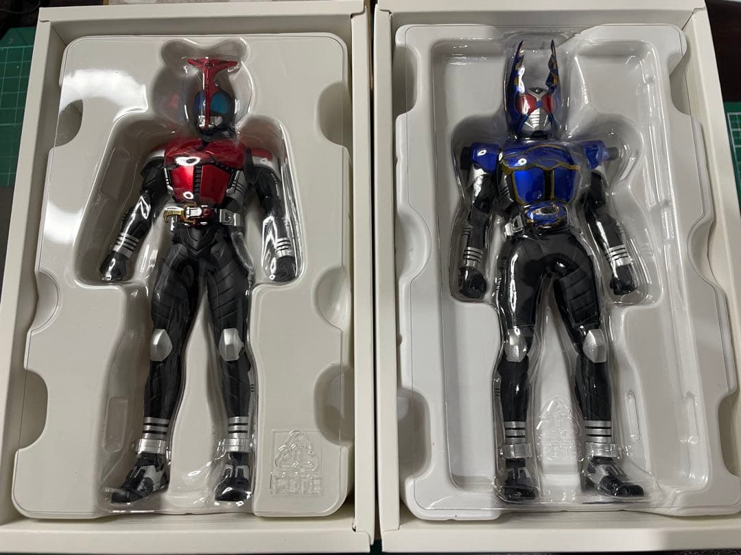 真骨彫仮面ライダー カブト、ガタック10th Anniversary セット