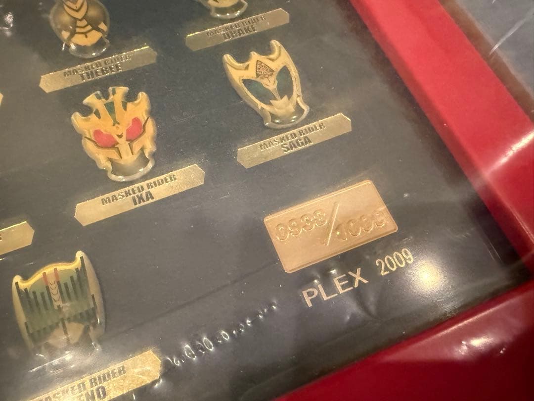 平成仮面ライダー 10周年記念 　マスク ピンバッジコレクション　ピンズ