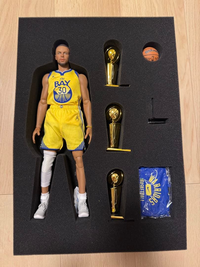 エンターベイ　ステフィン・カリー（Stephen Curry）フィギュア