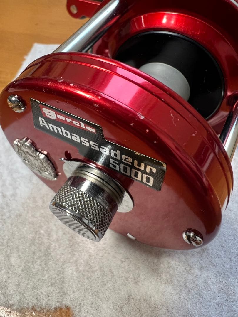 Ambassadeur 5000 アブガルシア　赤ナベ