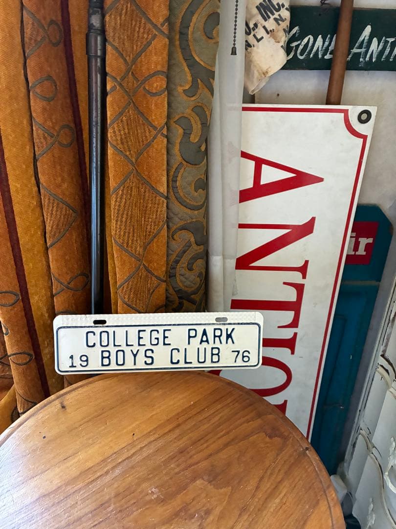 アンティーク　メタル　サイン　プレート　看板　BOYS CLUB アメリカ