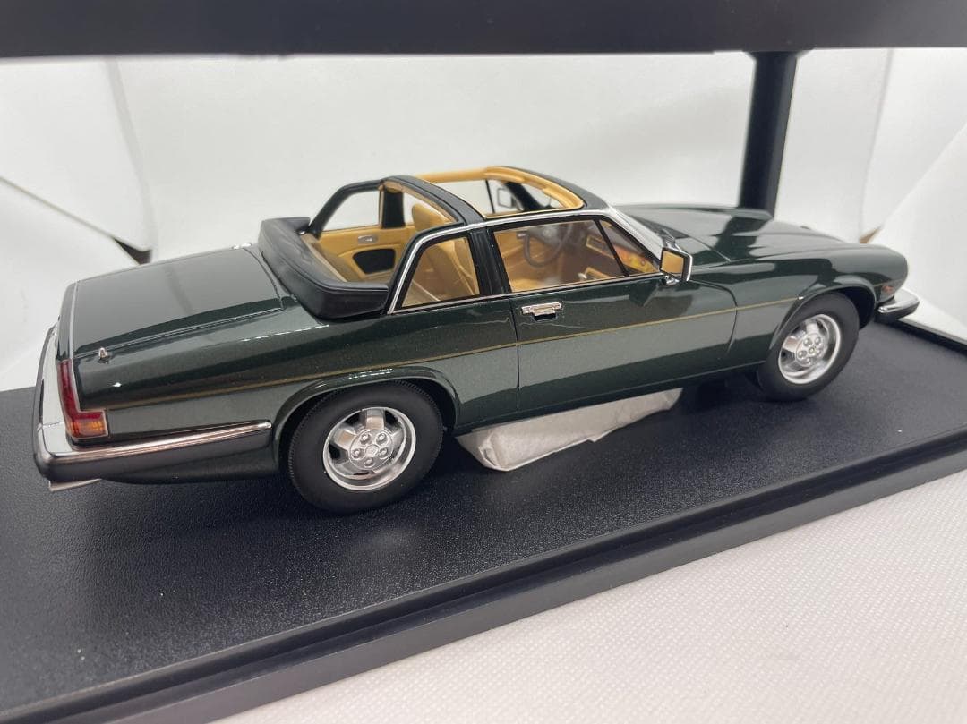104-043 Cult 1/18 ジャガー XJ-SC Sage グリーン