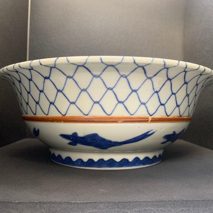 古伊万里網目文染付鉢　鯉　皿