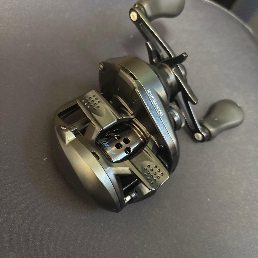 リール 19 SLX MGL 70XG