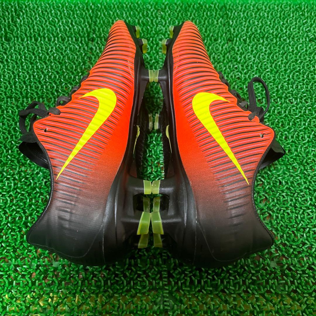 ナイキ サッカースパイク マーキュリアルヴェイパー11FGエリート