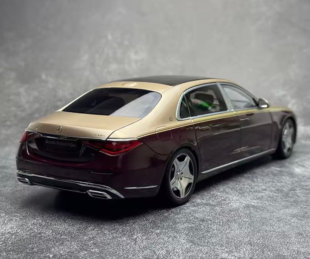 Mercedes-Maybach S Class 1/18スケールモデルミニカー