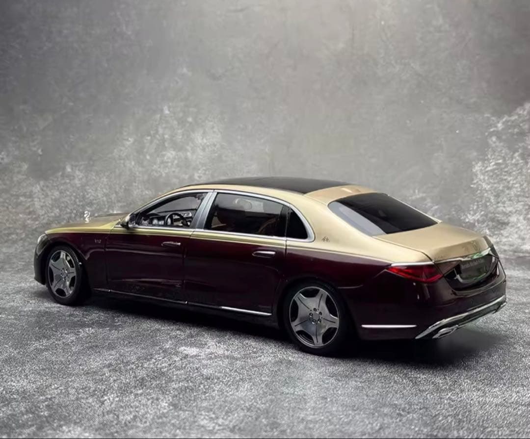 Mercedes-Maybach S Class 1/18スケールモデルミニカー
