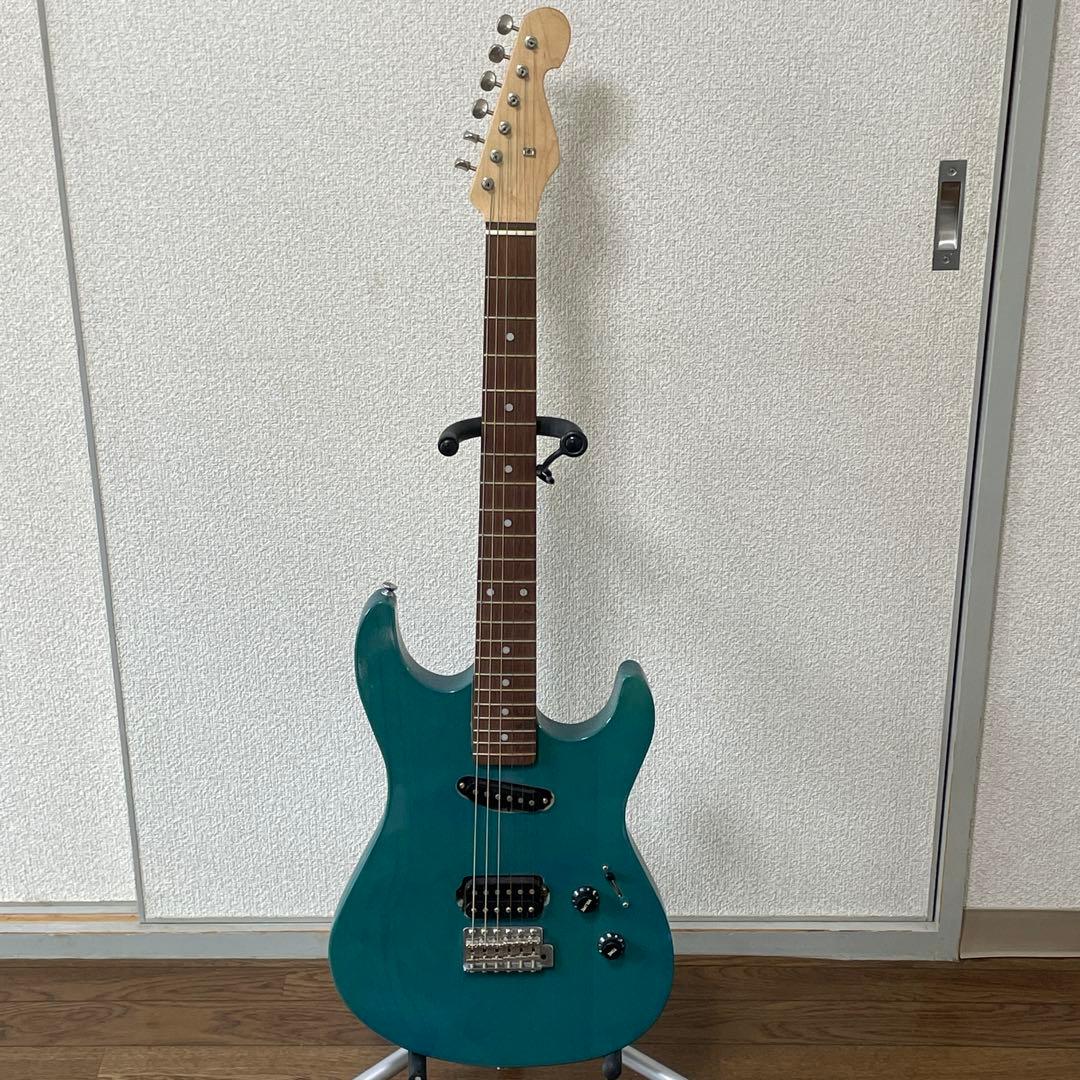 【値下げ可能】エレキ　ギター　ベース　メーカー不明