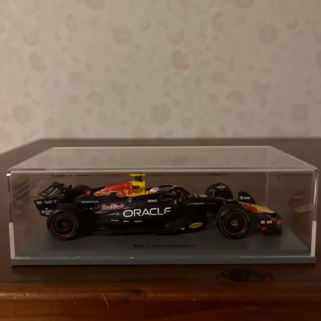 Oracle Red Bull Racing RB21 マックスフェルスタッペン