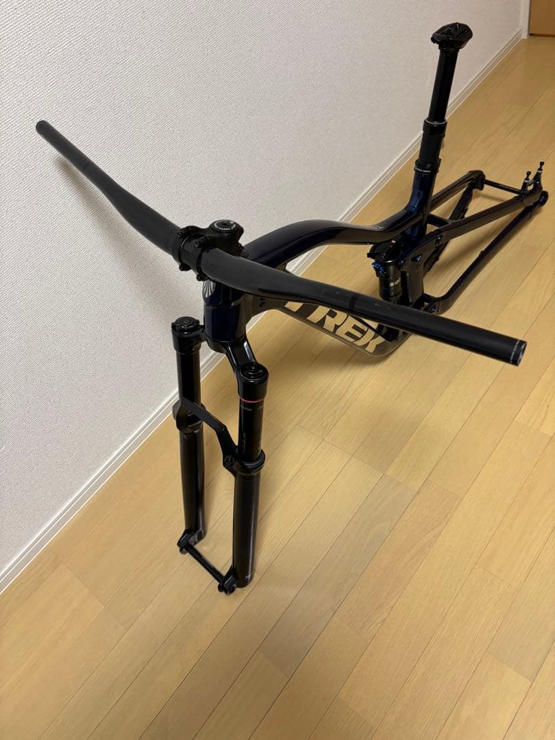 TREK Top Fuel8 Gen 3 2022 Sサイズ フレームセット
