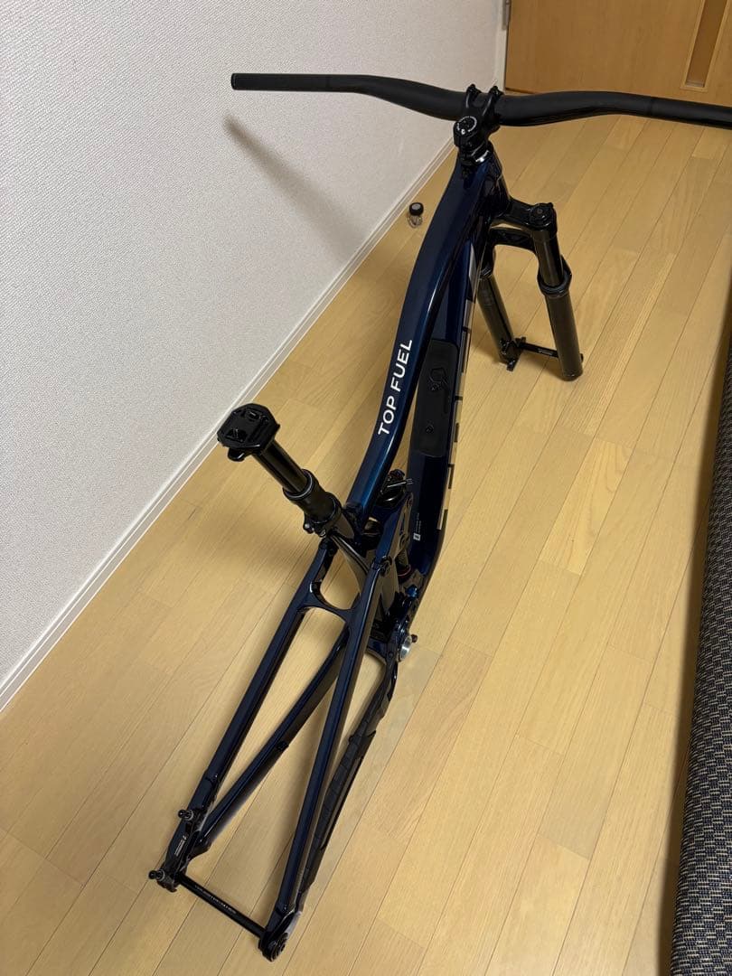 TREK Top Fuel8 Gen 3 2022 Sサイズ フレームセット