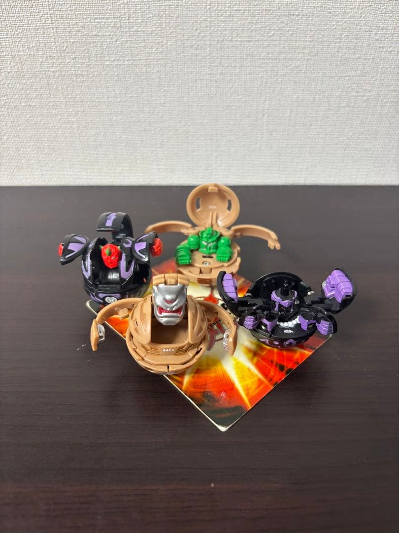 爆丸　まとめ売り　セガトイズ　35個+ジャンク品4個　爆丸ケース付き