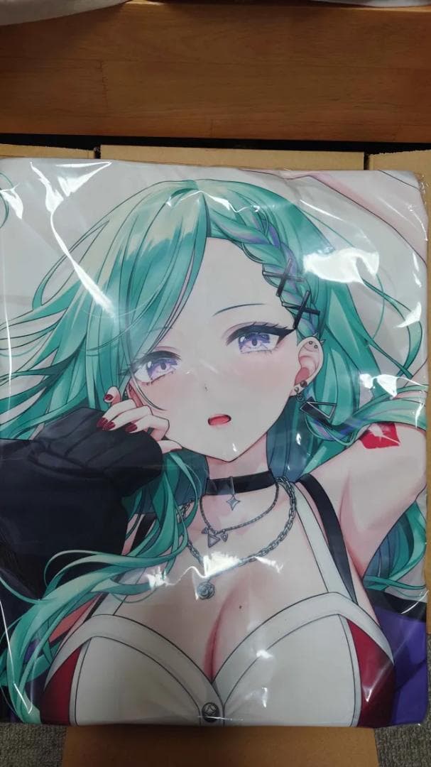 ぶいすぽ　八雲べに　抱き枕カバー　未開封品