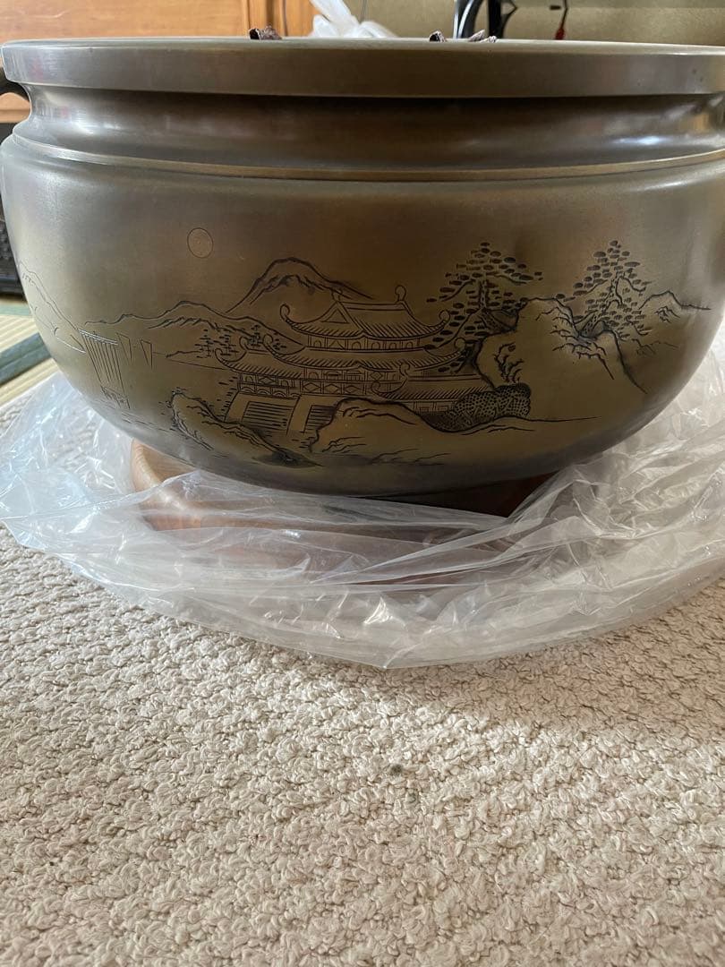 山水画火鉢 金属製