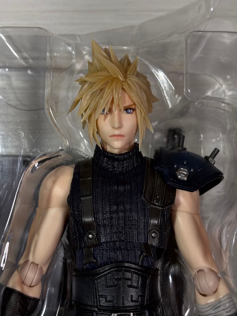 FF7 リメイク プレイアーツ改 クラウド・ストライフ