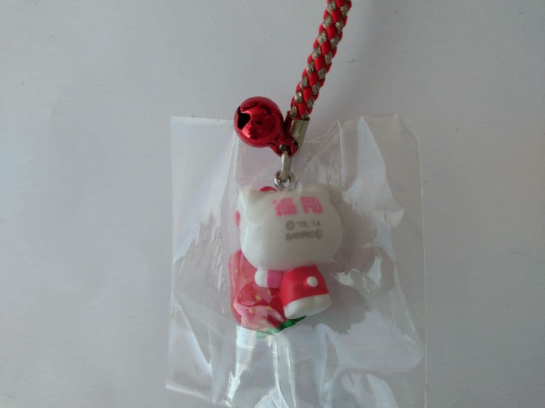 ご当地キティ　根付け　福岡限定　あまおう