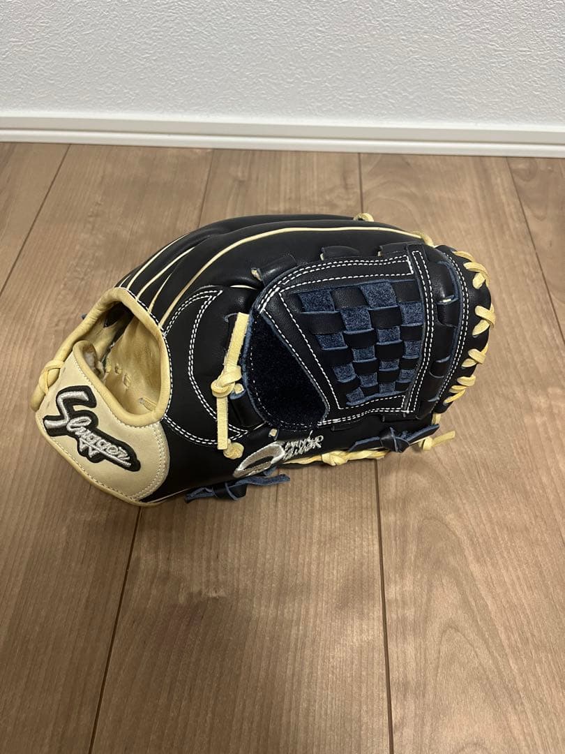 スラッガー　軟式オーダーグラブ　内野用