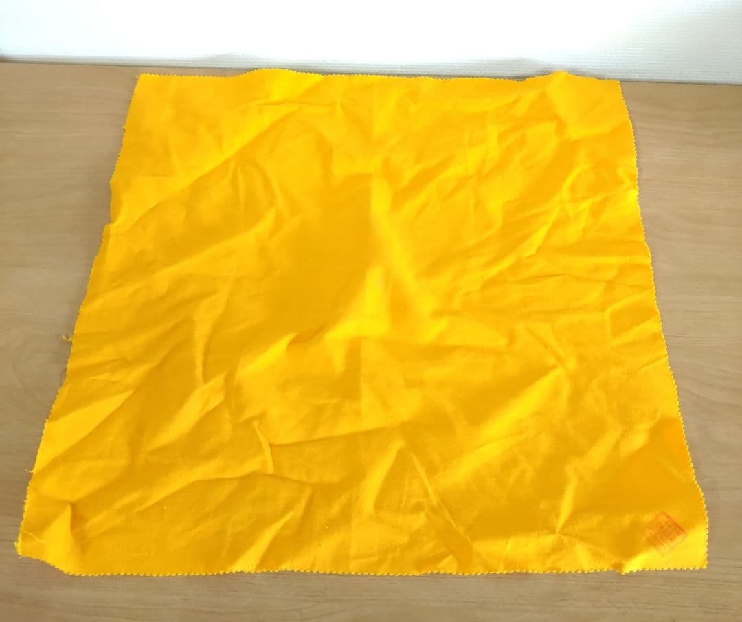 源九郎窯　加藤健作　志野茶碗　共箱共布付　志野焼