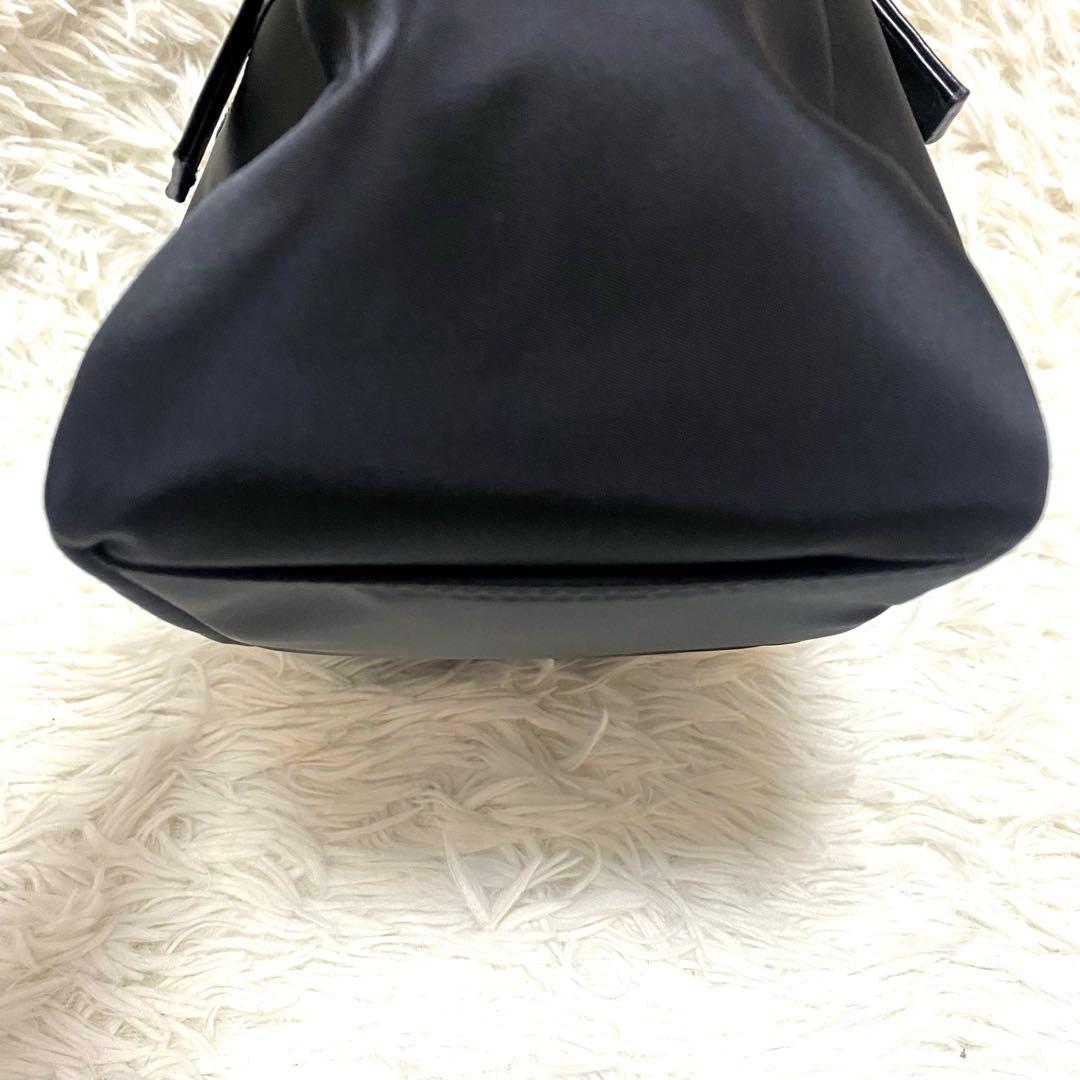 【未使用】　カステルバジャック T挿しBEAR付きサッチェルラウンドバッグ　黒