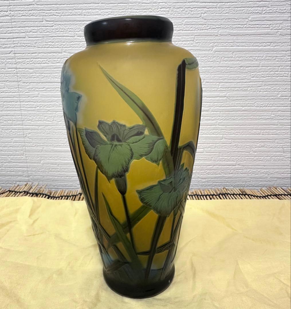 ガラス工芸作家　亀井治美　幻彩琳　水辺菖蒲文壺　真作保証